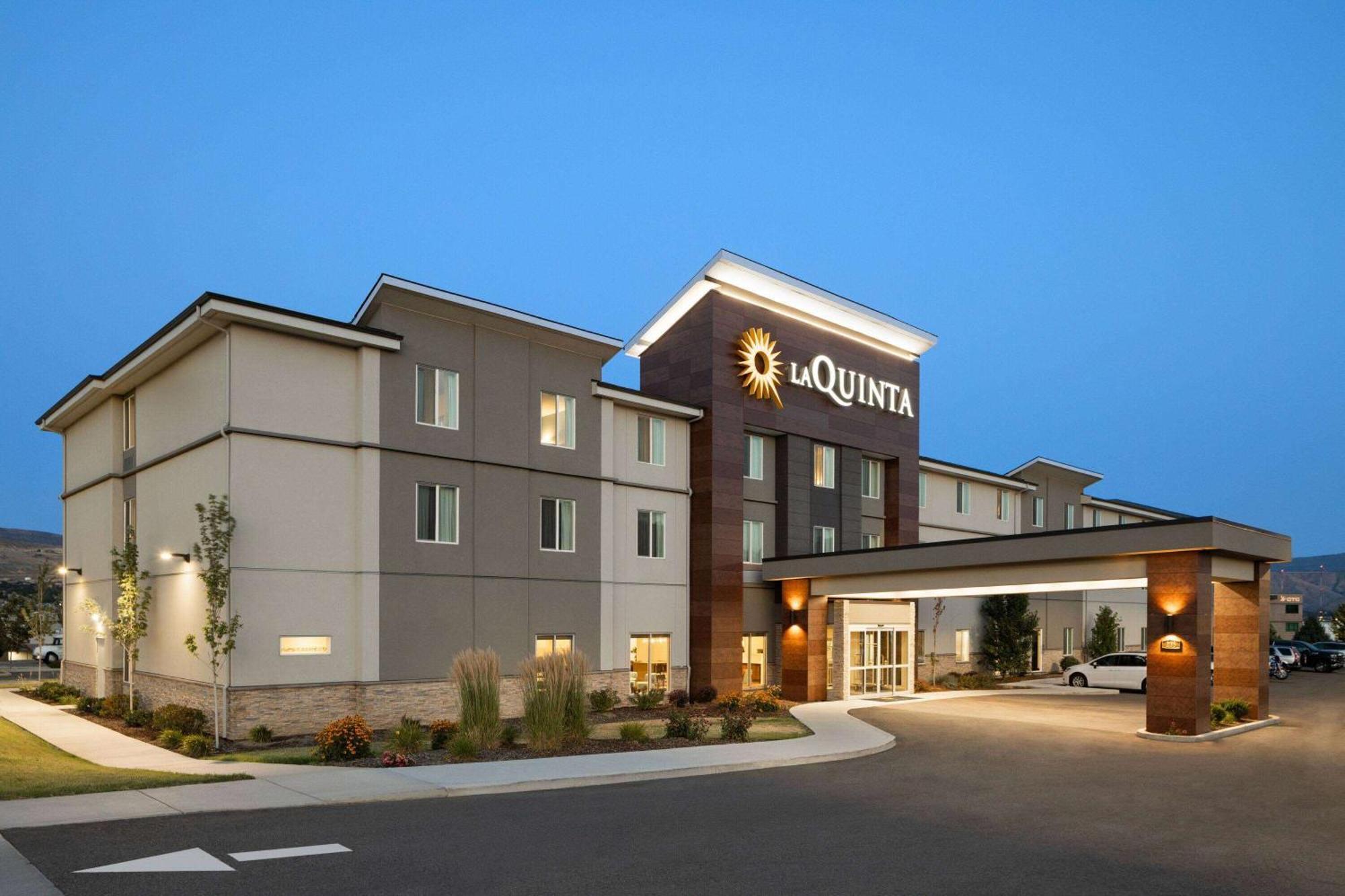La Quinta Inn & Suites By Wyndham Венатчі Екстер'єр фото
