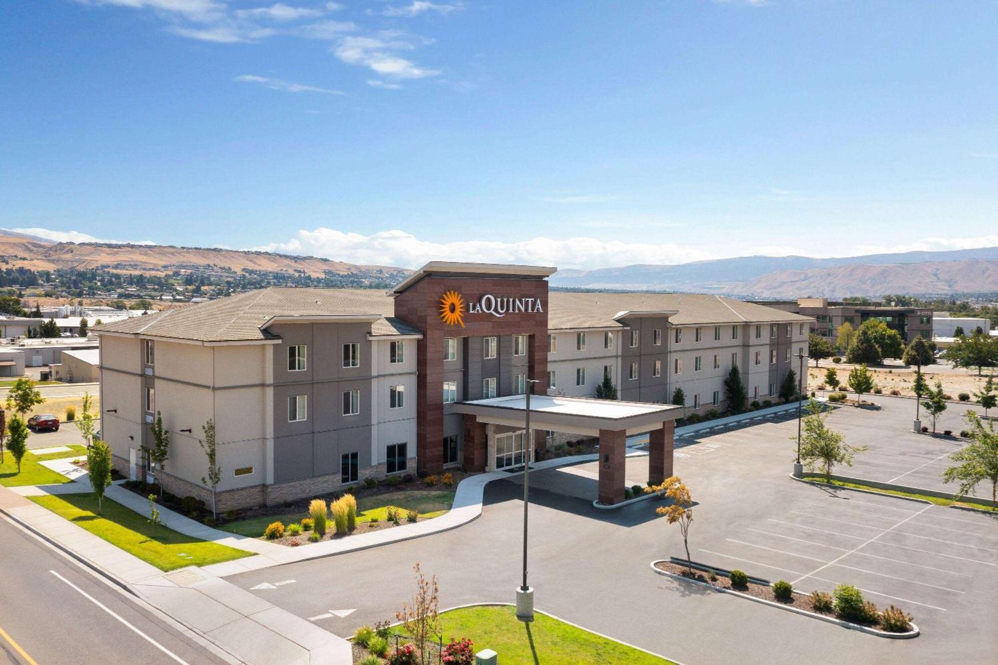 La Quinta Inn & Suites By Wyndham Венатчі Екстер'єр фото